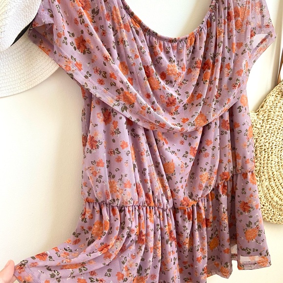 Lilac and flower fusion ruffle fresh top 1X - Picture 3 of 3
